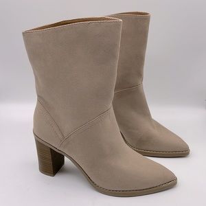 Universal Thread Elaina Pointed Toe Heeled Boots - Tan